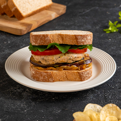 Sándwich de pollo con berenjenas asadas Sándwich de pollo con berenjenas asadas